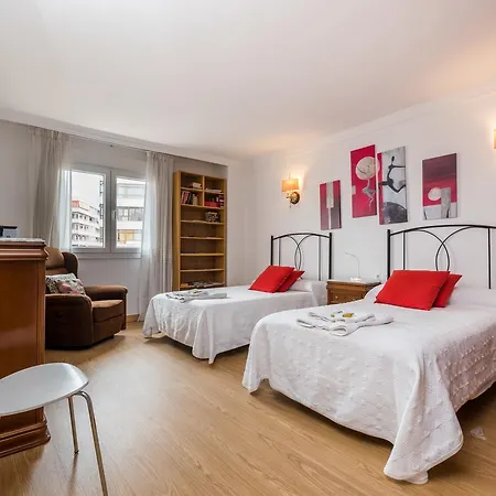 Imperial 아파트 *