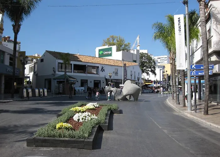 Imperial * 托雷莫利诺斯