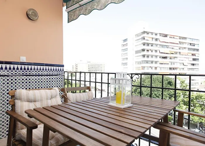 Imperial 托雷莫利诺斯