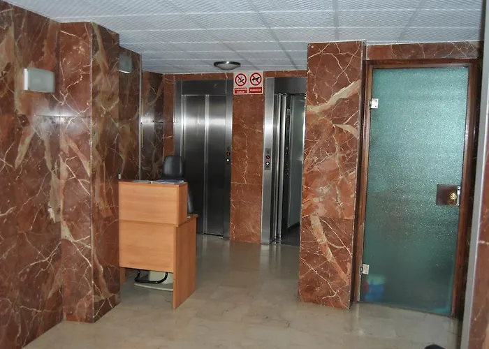 Imperial * 토레몰리노스